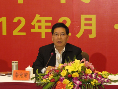 秦光榮：推進(jìn)云南經(jīng)濟(jì)實(shí)現(xiàn)新跨越