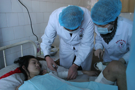 愛灑濟源 志愿者救助最美的彩霞