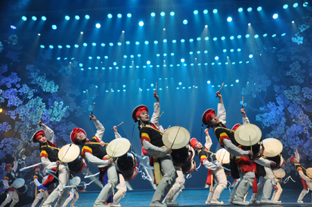 “美好延邊”系列報(bào)道之一:《紅太陽(yáng)照邊疆》昭示延邊人民的美好未來