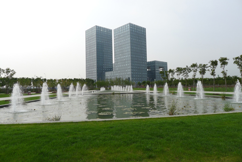 青島：?jiǎn)?dòng)千萬(wàn)平米科技孵化器建設(shè)，打造國(guó)家藍(lán)色經(jīng)濟(jì)領(lǐng)軍城市