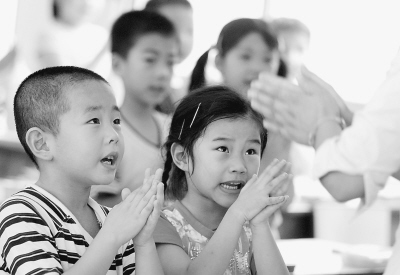 灰色童謠,孩子傷不起