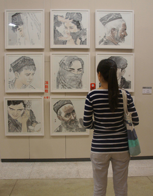 江蘇精品書畫展海南開幕 丹青水墨詮釋中國風