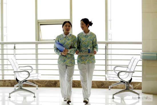 重慶主城多家醫院護士服“大變身”