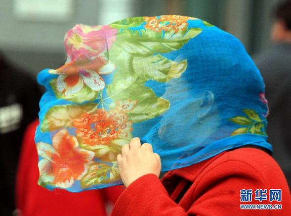 “雨雪風(fēng)沙齊至”：最近天氣有點(diǎn)亂 出門(mén)請(qǐng)注意