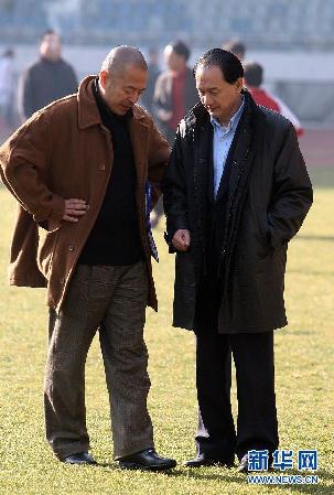 足球假賭黑案第二批案件審理開始 謝亞龍出庭受審