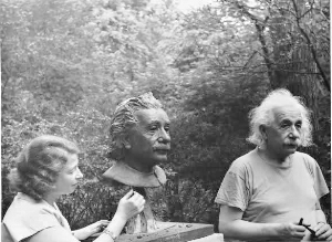 愛因斯坦被曝是