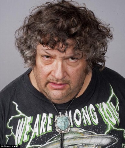 “被綁者”曝與外星人接觸 畫出怪異長相