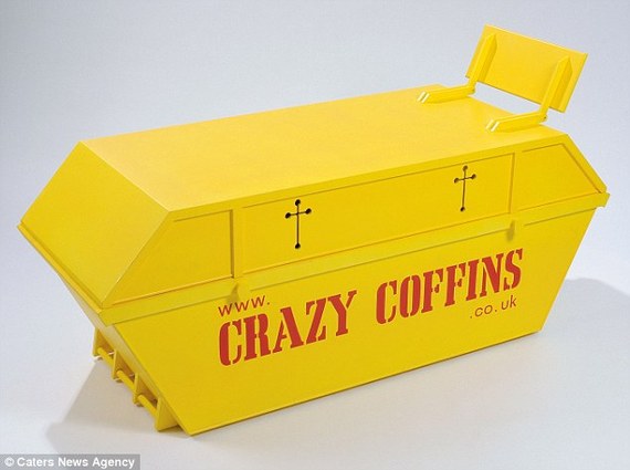 英棺材也瘋狂 稱讓死者最后旅途時尚一把