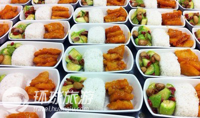 揭秘飛機上的食物為什么難吃