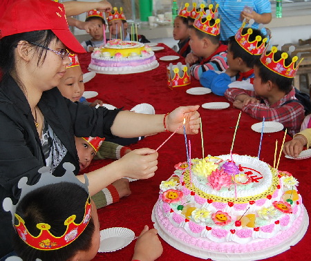 留守兒童的快樂“六一”（組圖）