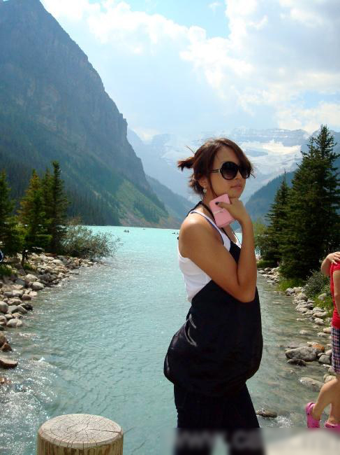 實拍蒙古國大街上出人意料的美女