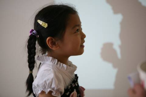 “畫出彩虹”繪畫聯展:一個純民間組織的助學之夢