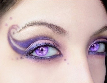 研究稱“描眉畫眼”也會引發結膜炎(組圖)