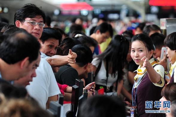 熱帶風(fēng)暴“泰利”致三亞機(jī)場(chǎng)航班大面積延誤