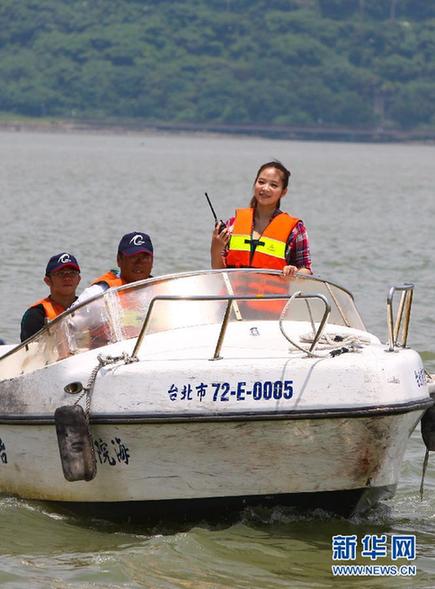 尋找不同就業路 臺灣大二女生立志開游艇