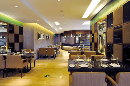 深圳福朋喜來登酒店扒房?酒吧開業(yè) 體現(xiàn)“混搭”理念