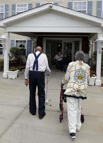 美國(guó)85歲夫妻離婚48年后復(fù)婚 兒女稱很高興