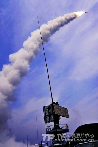 中國海軍國產新一代戰艦密集下水 快速形成戰力