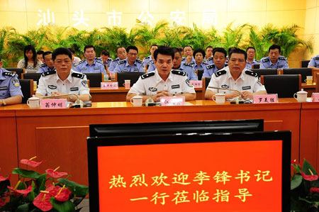 汕頭市公安部門強力打擊制假售假行為