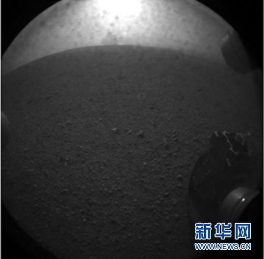“好奇”號(hào)傳回照片斑點(diǎn)消失引猜測(cè)