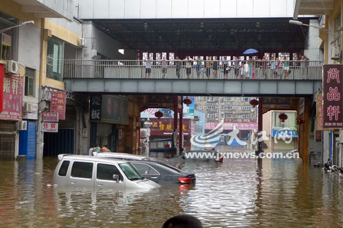 現(xiàn)場(chǎng)直擊：景德鎮(zhèn)頂住了特大暴雨侵襲[圖]