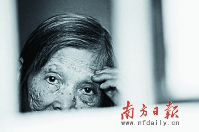 新二十四孝推行引思考別讓我們白發的父母空等待