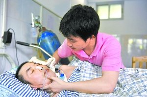 新二十四孝推行引思考別讓我們白發(fā)的父母空等待