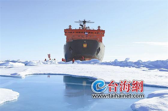 殘奧冠軍廈門人侯斌踏上北極點 單腳征服北極