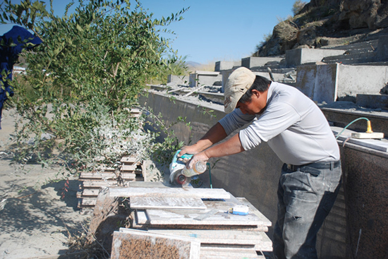 青河打造胡爾曼別克廣場造福各族群眾