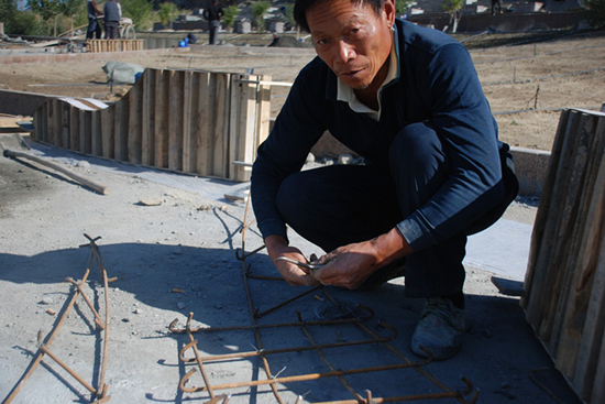 青河打造胡爾曼別克廣場造福各族群眾