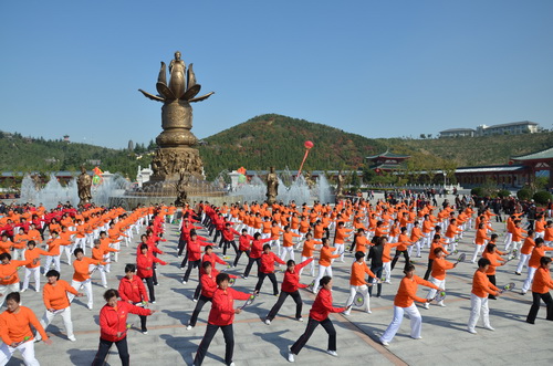 龍口市舉辦孝德文化節(jié)、南山國(guó)際長(zhǎng)壽文化節(jié)
