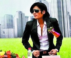 “克隆趙本山”成最強明星臉 網友：失散多年的弟弟