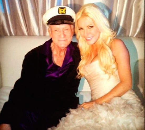 86歲《花花公子》創(chuàng)始人娶26歲嫩模 結(jié)婚照曝光