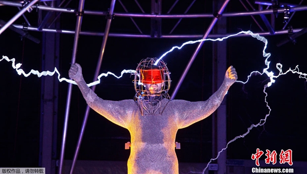 這才叫高手！2012奇人榜出爐