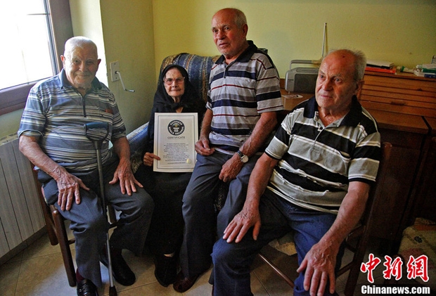 這才叫高手！2012奇人榜出爐