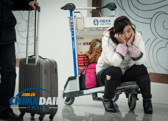 成都大霧 雙流機場萬人滯留