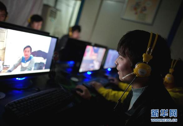 成都現“農民工網吧” 每小時收費1元