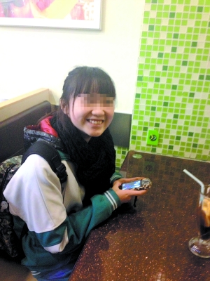 保時捷少女救人被疑炒作 清純生活照曝光(組圖)