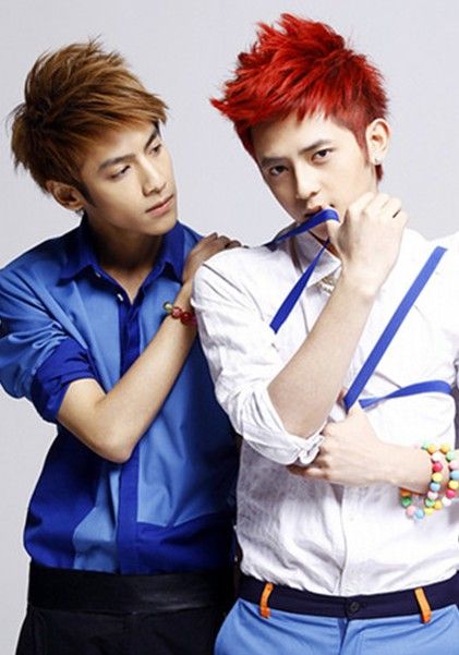 北大前校草葉欽達網絡爆火 校草男明星PK