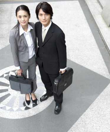 年終獎IT業最高7萬到10萬 七成員工愿公司公開發