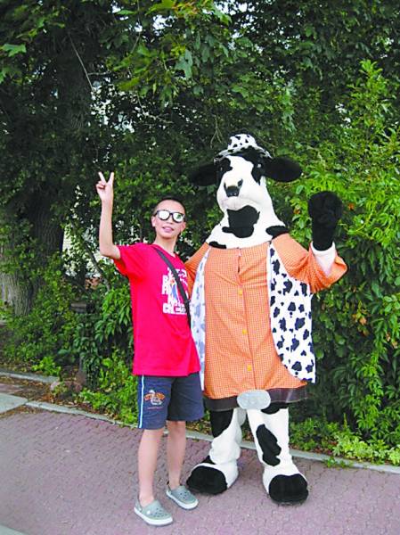 14歲娃收到8個(gè)國(guó)際會(huì)議邀請(qǐng) 談高中數(shù)學(xué)：弱爆了