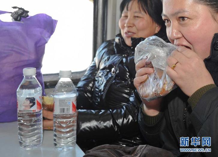 回家的路上，他們這樣省錢