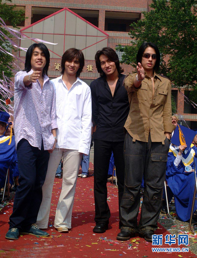 重溫經(jīng)典 明星合體“搶錢”