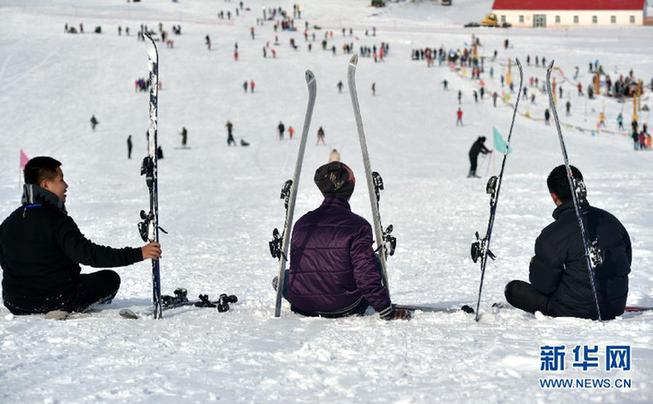 春節(jié)長假各地景區(qū)迎人潮