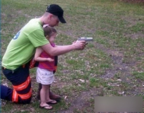 太囧 老爸帶孩子太坑人了