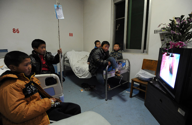 湖北老河口校園踩踏事故致4死11傷