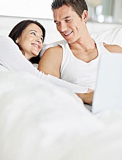 養生：哪種的睡姿的夫妻“最般配”？