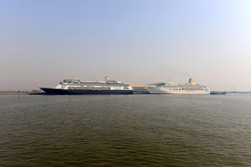 天津港郵輪到港掀高潮 三條郵輪首度同日聚首