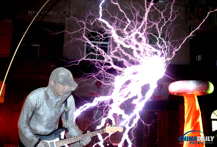 探訪福建長樂鄉村“閃電”樂隊