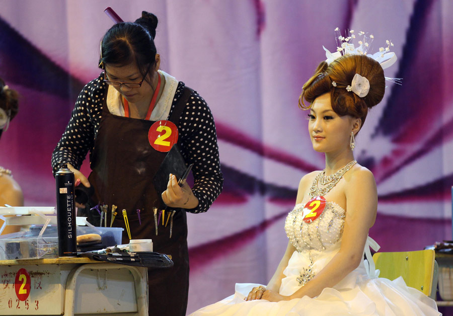 福建晉江：職業院校“新娘”化妝競賽